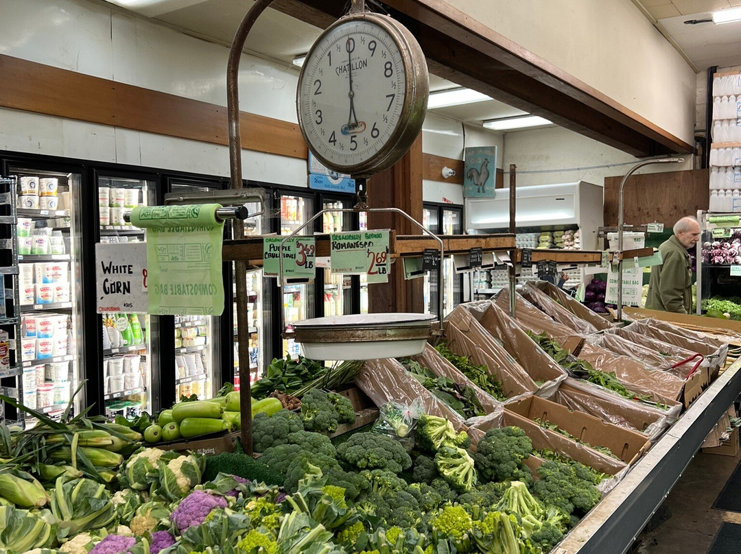 Monterey Market-伯克利必去景点