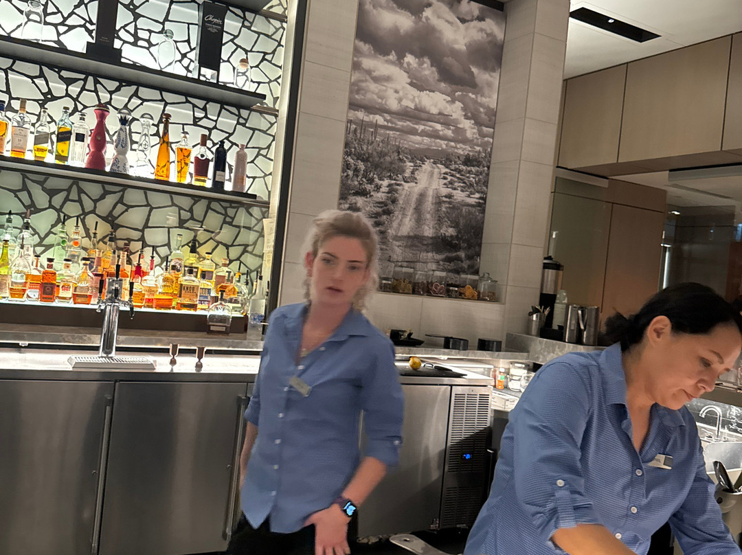 AC Hotel Phoenix Downtown主图