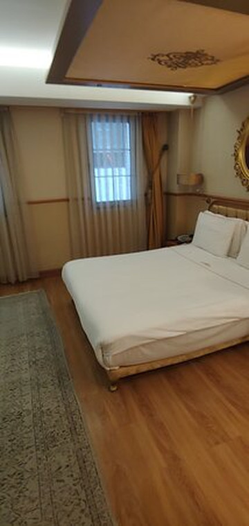 苏塔尼亚酒店主图