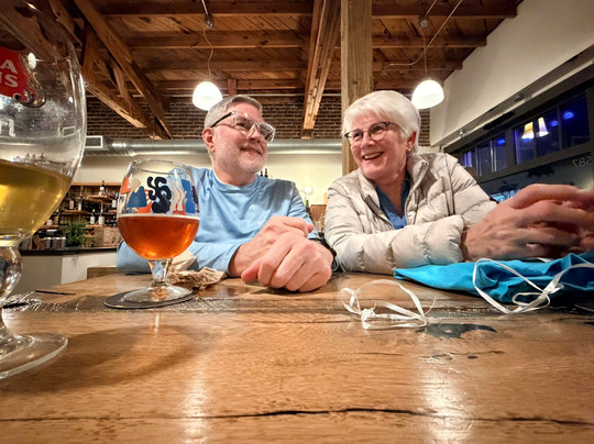 Beer Girl, Growlers & Bottleshop-黑普维尔必去景点