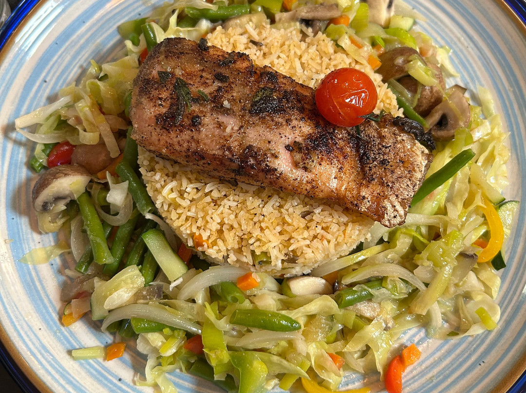 JAMBAMBO Restaurant, Bar, & Coaching