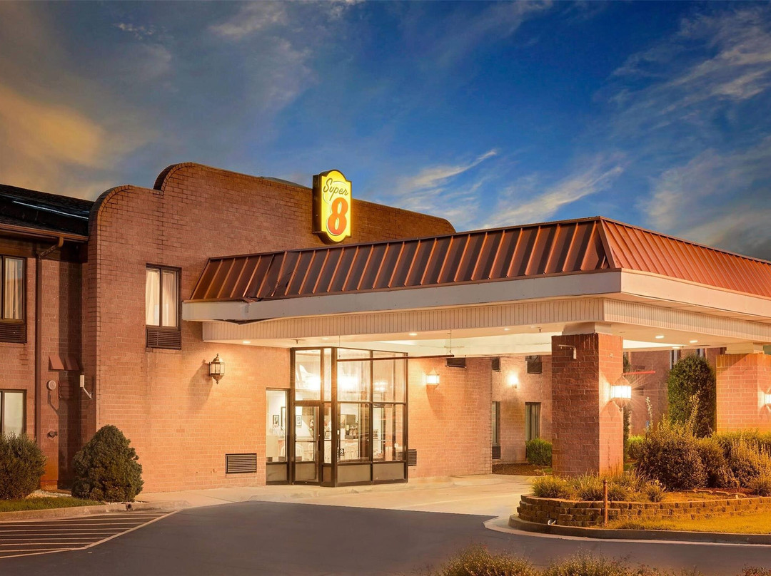 Metropolis酒店住宿-Super 8 by Wyndham Metropolis