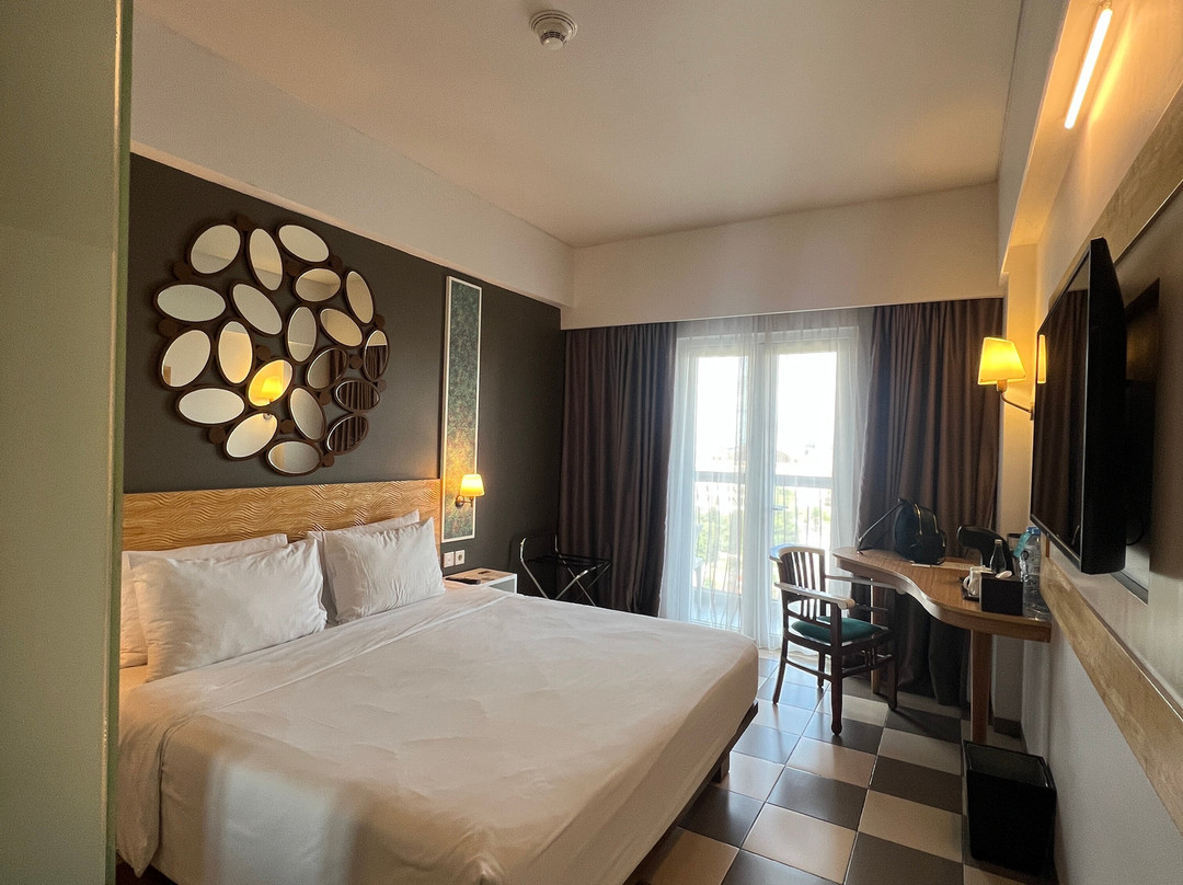 日惹图古1O1酒店主图