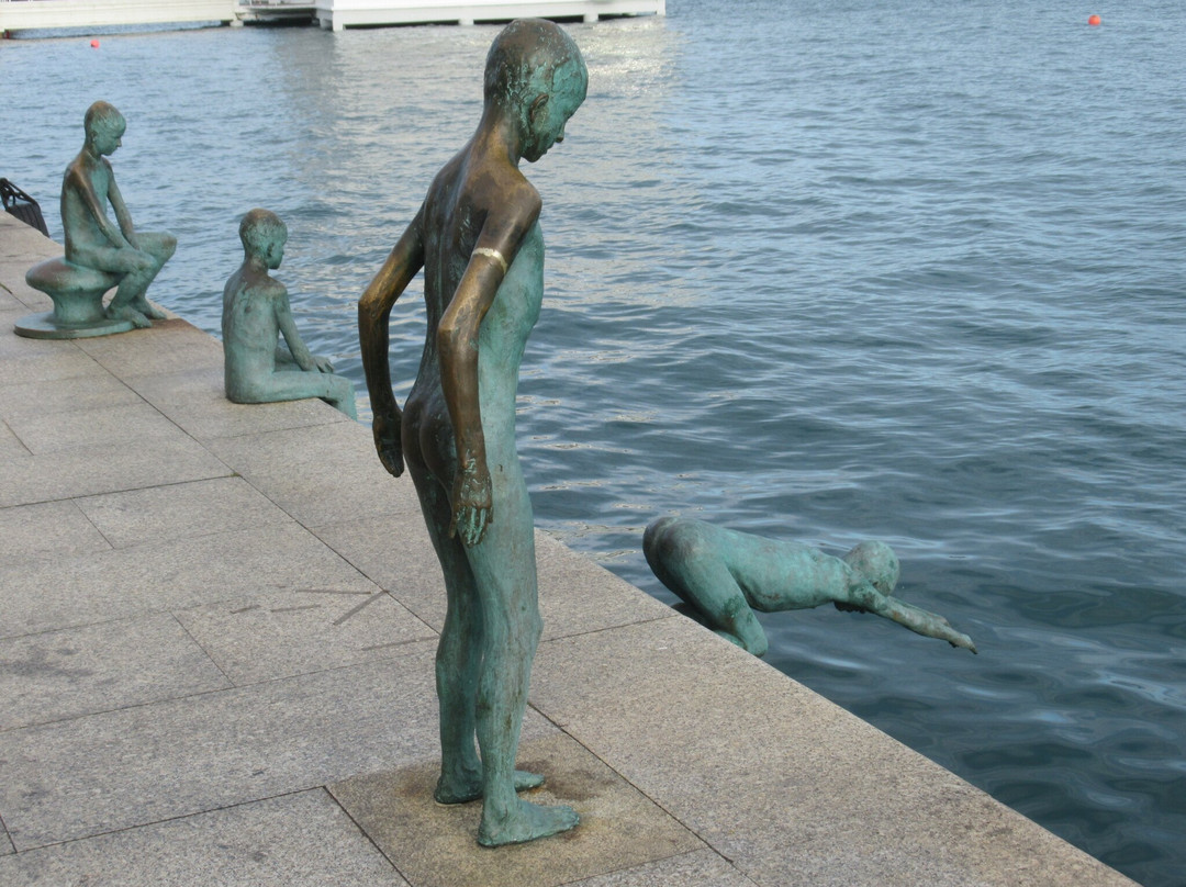 Monumento a Los Raqueros-桑坦德必去景点