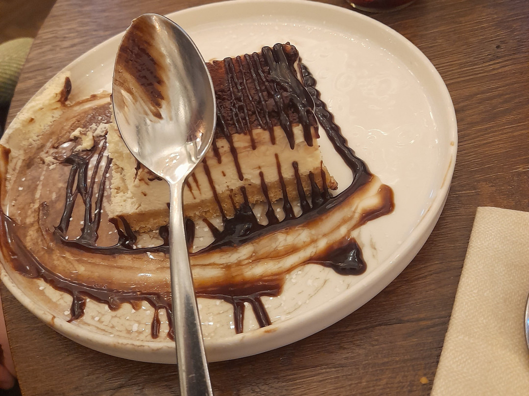 霍尔特住宿酒店主图