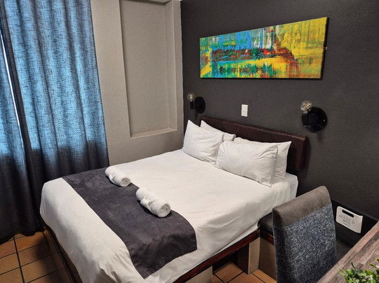 维多利亚瀑布城N1营地酒店主图