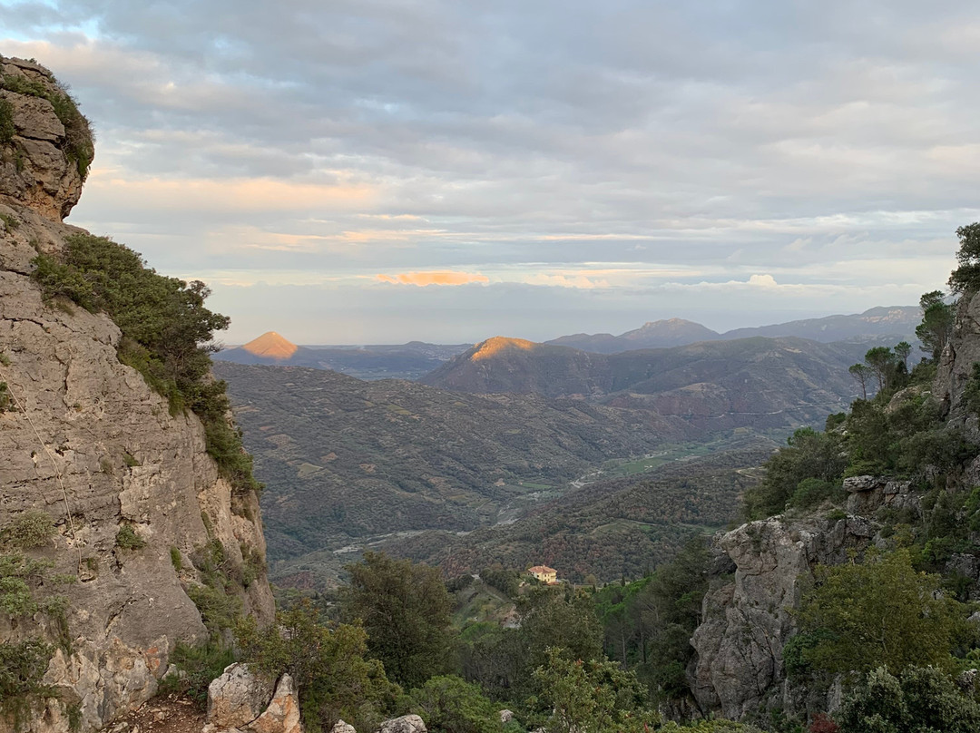Itinerari Di Sardegna-夸尔图－圣埃莱娜必去景点