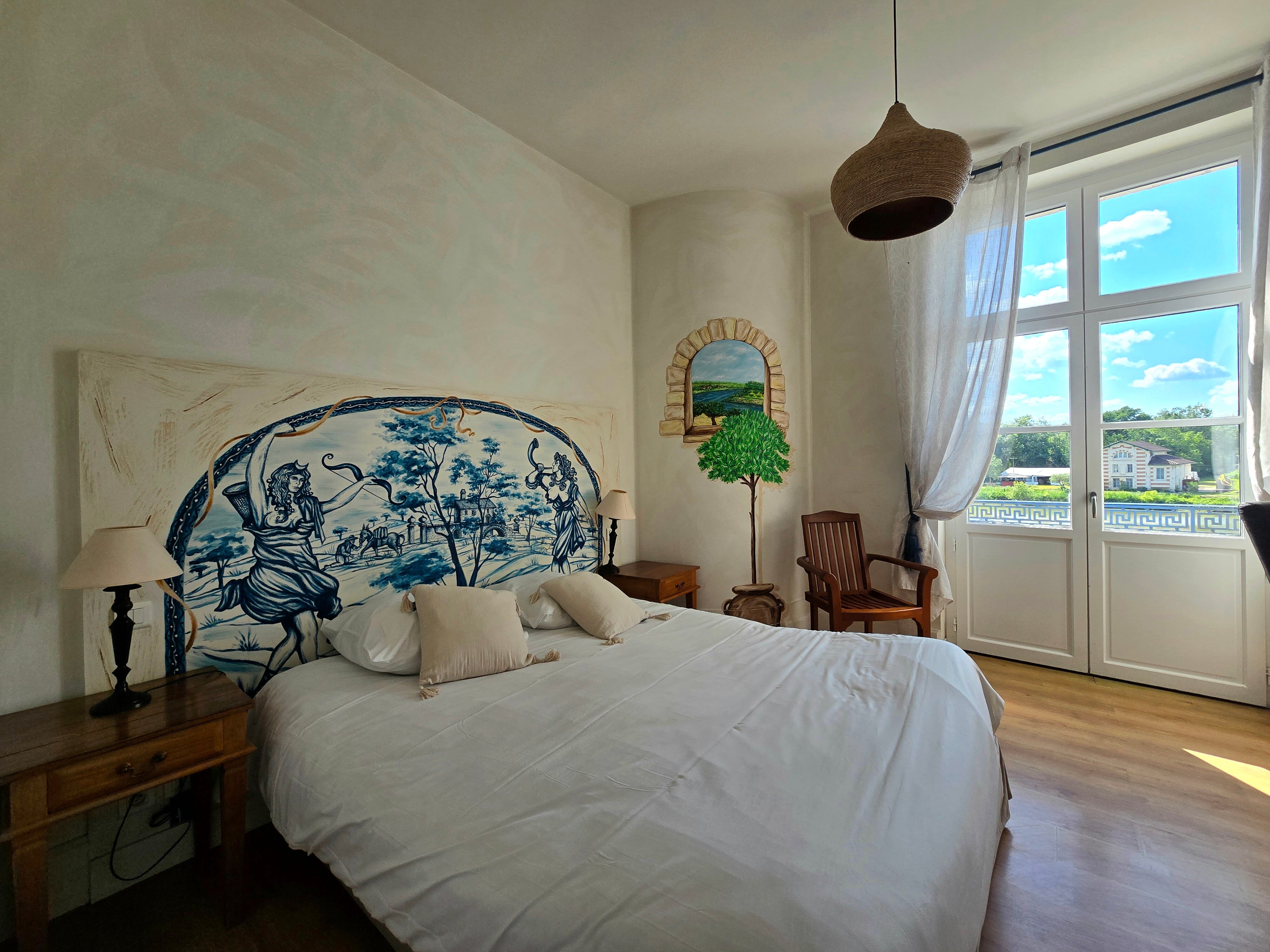 Hôtel De La Tour Libourne-客卧