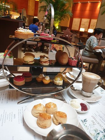 新加坡浮尔顿酒店主图