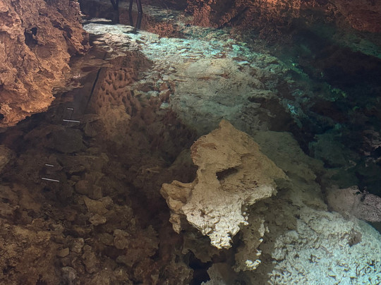 Paje Cave-帕杰必去景点