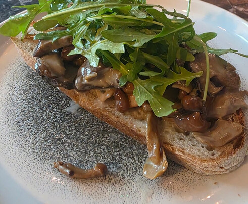 Clubrooms At Gatwick South Terminal-霍利必去景点