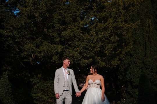 霍尔顿庄园酒店-官方