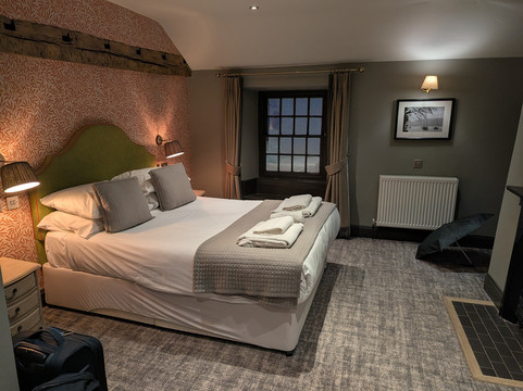 女王头旅店及餐馆主图