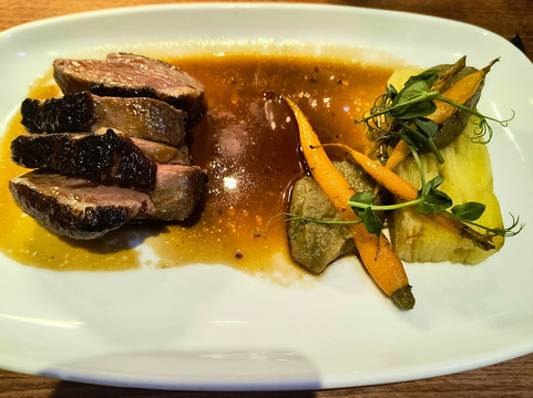 Open Arms Hotel主图