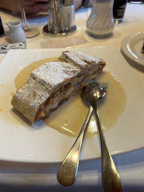 艾尔朋潘纳洛马酒店-官方