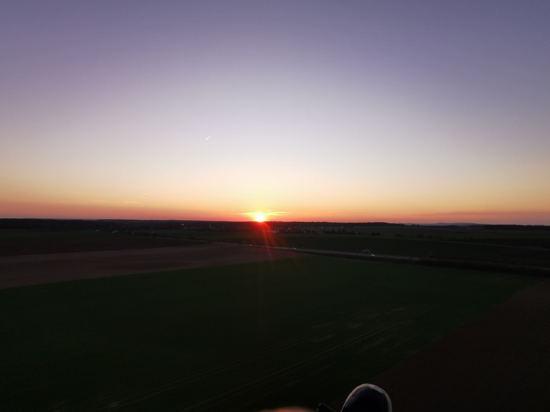 Para Ton Air - Ulm Paramoteur-Crepy-en-Valois必去景点