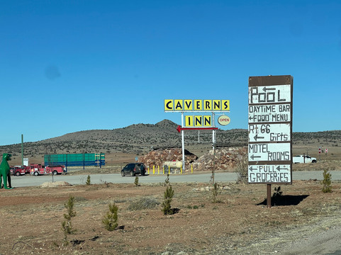 Grand Canyon Caverns-皮奇斯普林斯必去景点