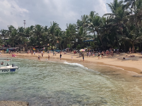 Turtle Beach-希克杜沃必去景点