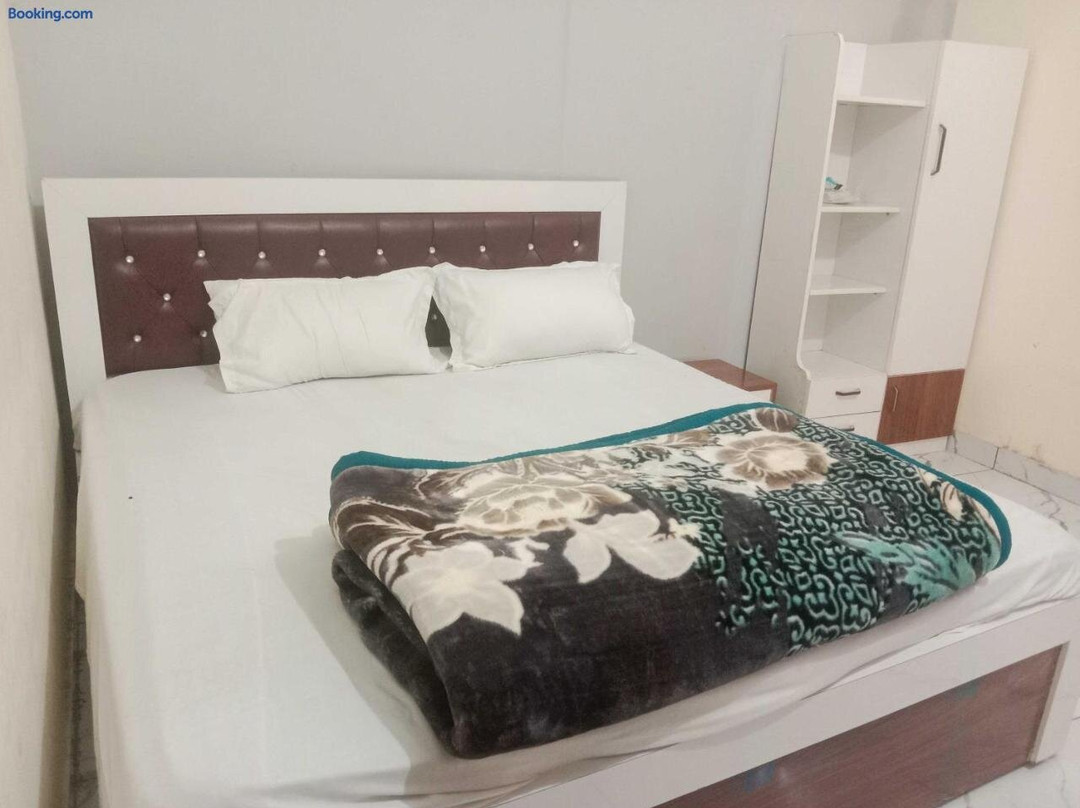 Hotel O By Oyo Welcome To Guest House