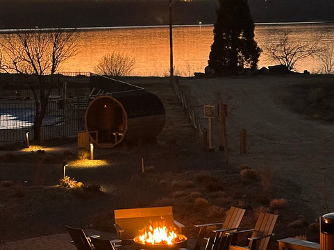 马里纳里维埃拉酒店主图