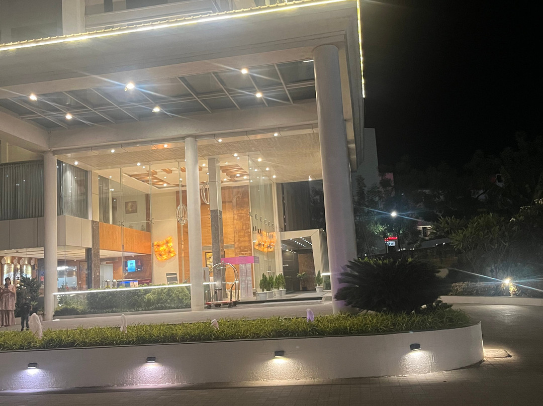 索姆纳特中心丽景酒店主图