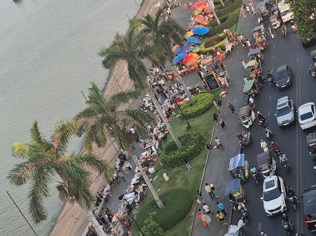 西索瓦码头-金边必去景点
