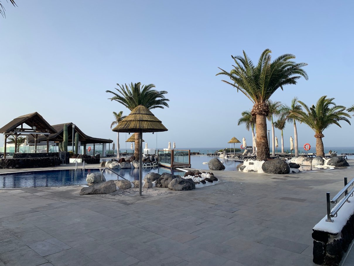 圣地亚哥巴塞罗 - 限成人-泳池