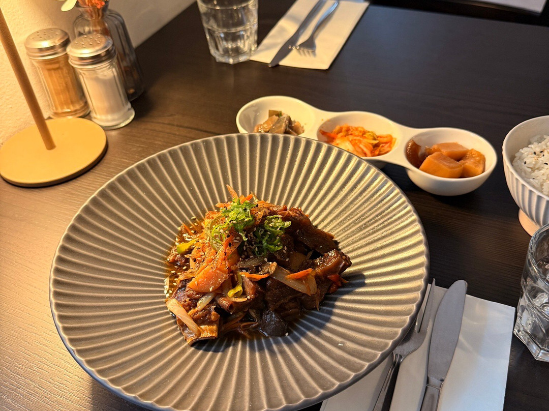 Hwang's Kitchen