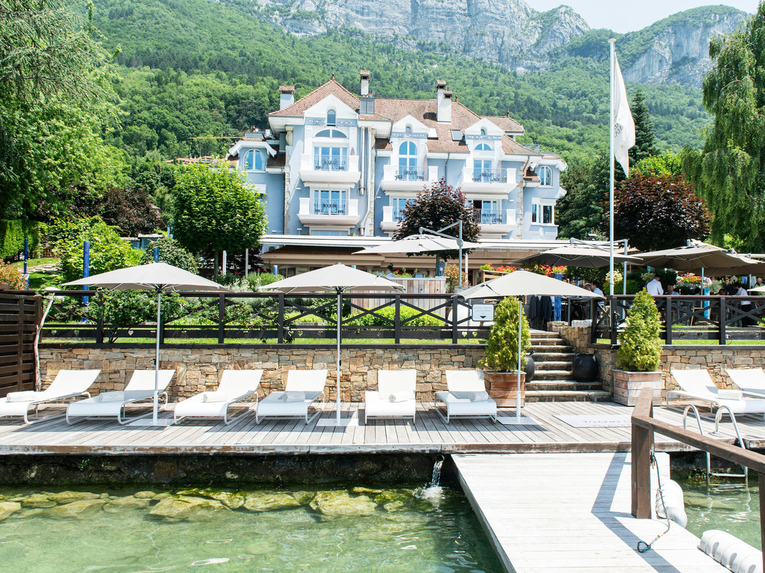Hôtel La Maison Bleue