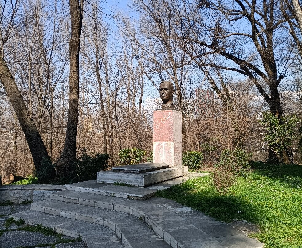 Grand Park (Parku i Madh)-地拉那必去景点