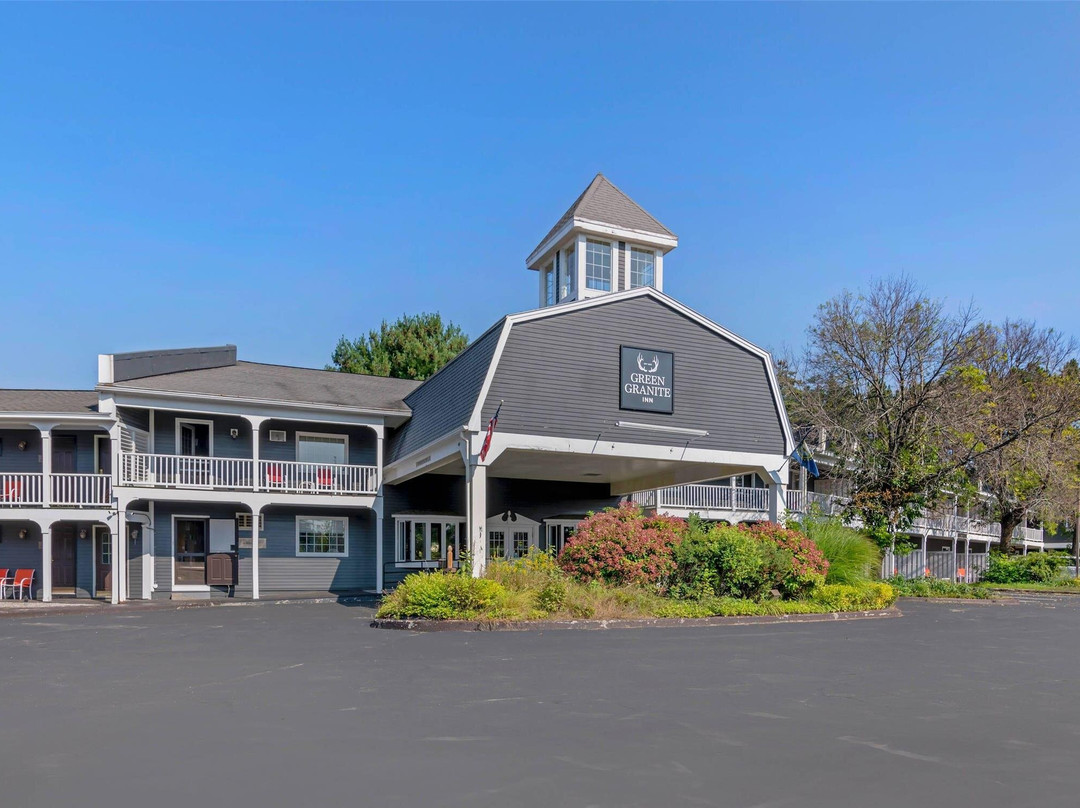 Fryeburg酒店住宿-Green Granite Inn, an Ascend Collection Hotel