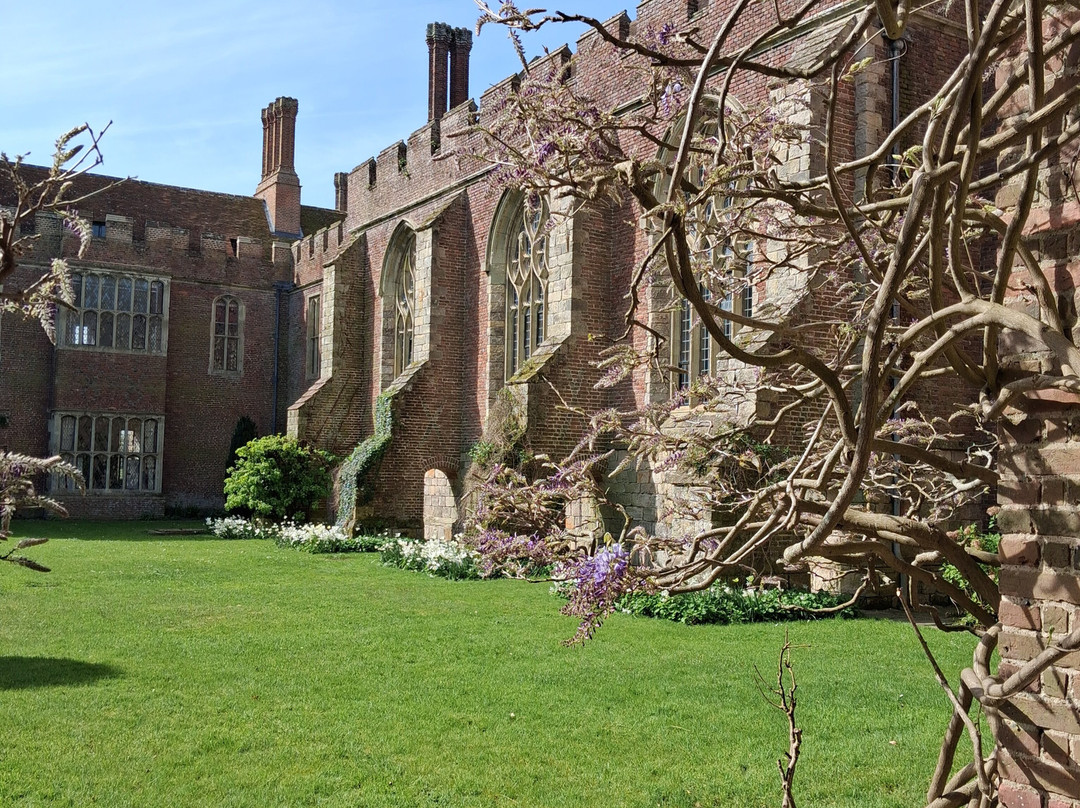 Herstmonceux Castle-Hailsham必去景点