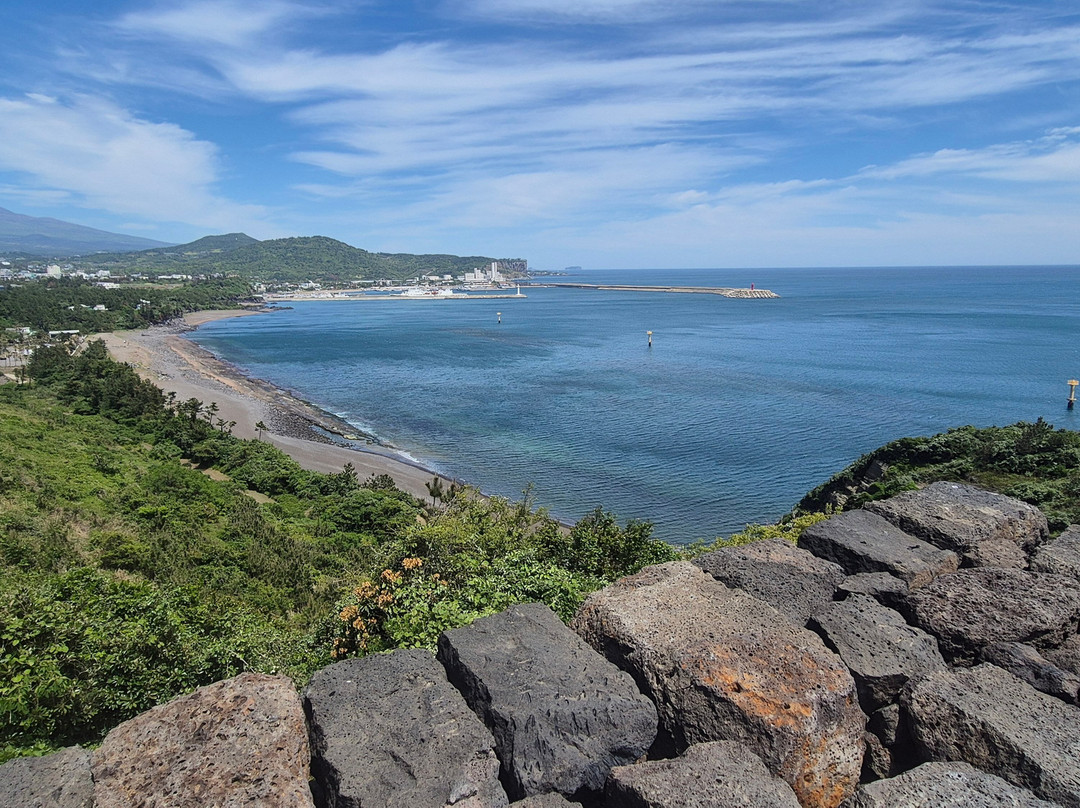 Sanbangsan Mountain-西归浦市必去景点