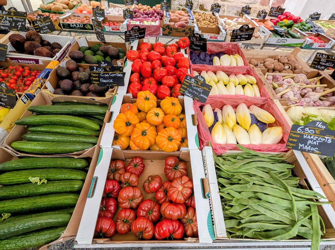 Weekly Farmer's Market Objat-Objat必去景点