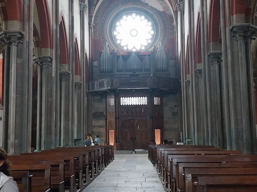 Basilica di Sant'Andrea-韦尔切利必去景点