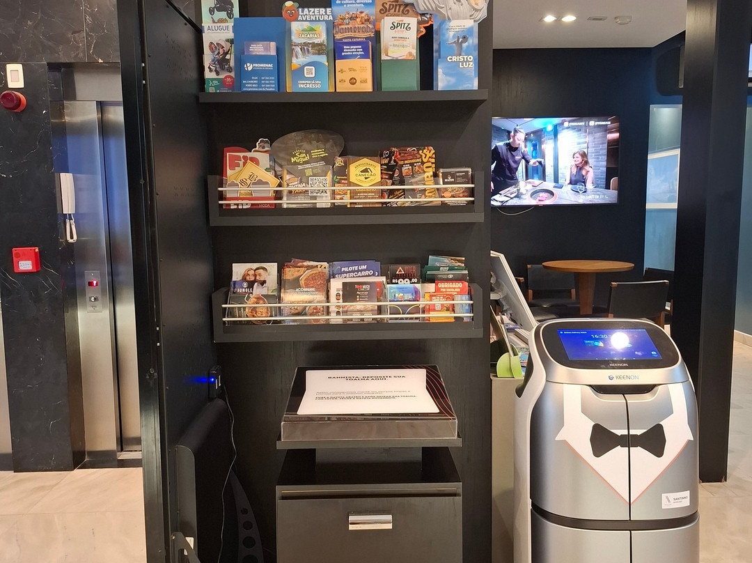 圣塔旅馆酒店主图