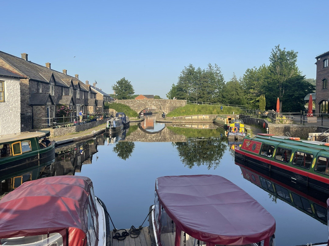 Road House Narrowboats-Gilwern必去景点