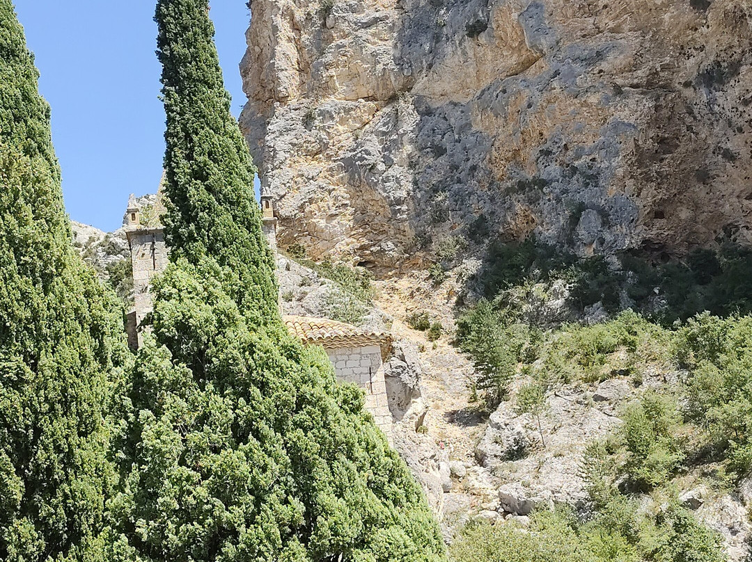 Moustiers-Sainte-Marie  Office de Tourisme-穆斯捷-圣玛丽必去景点