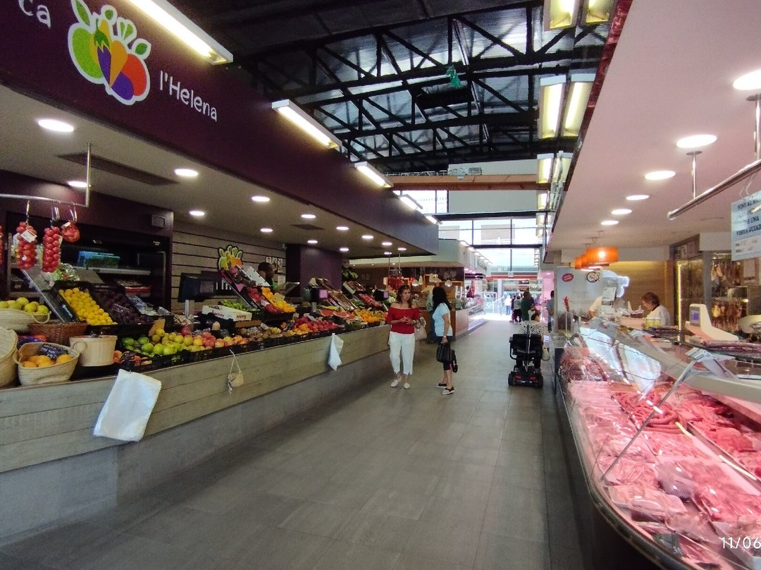 Placa Mercat d'Olot-奥洛特必去景点