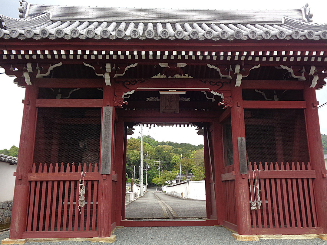 Jinshakuji-Temple Sanmon Gate (Niomon Gate)