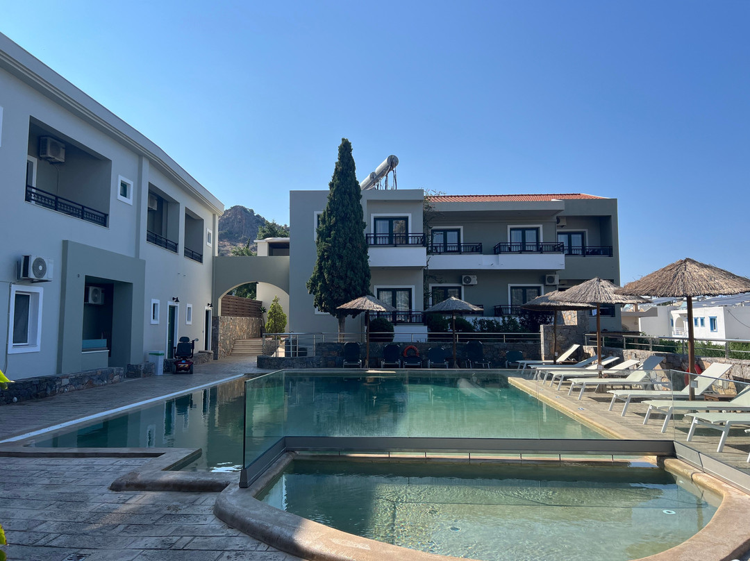 Dias Luxury Studios & Apartments主图