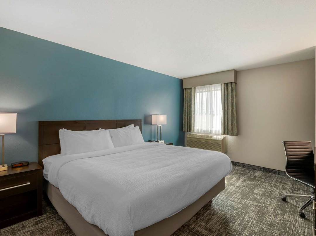 Summit酒店住宿-Best Western Watertown Inn And Suites