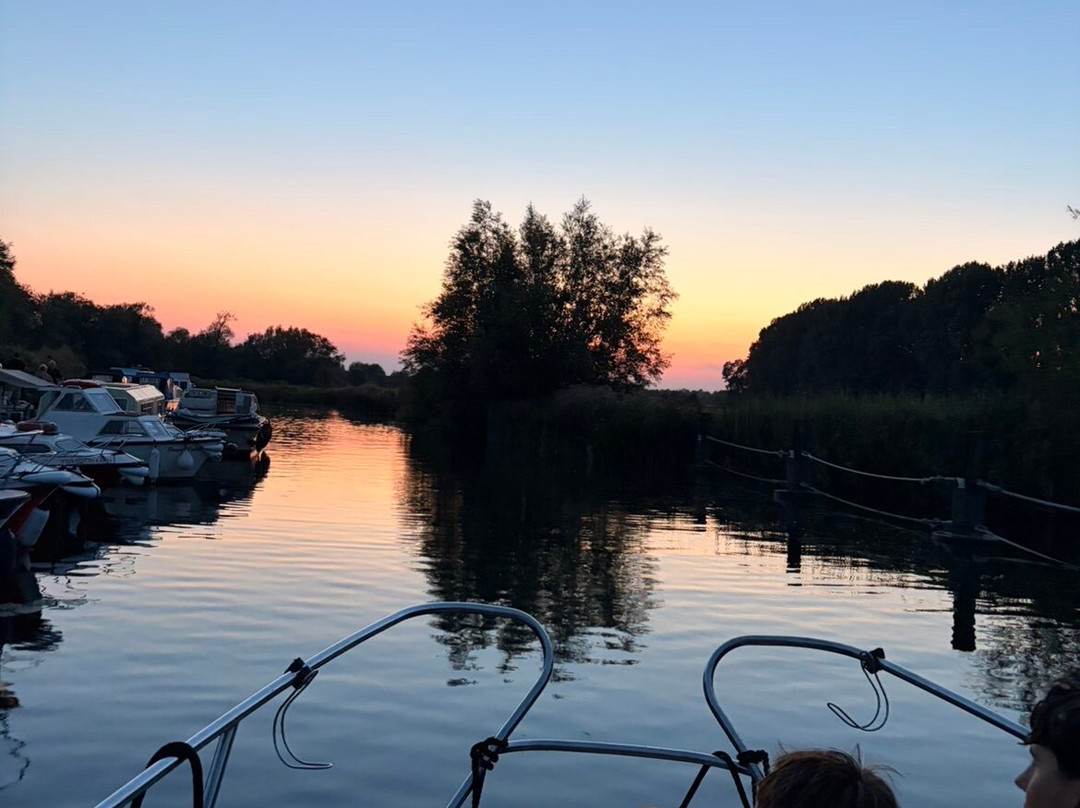 Cotswold Boat Hire Ltd-Buscot必去景点
