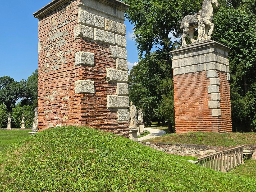 Villa Parco Bolasco-卡斯泰尔夫兰科韦内托必去景点