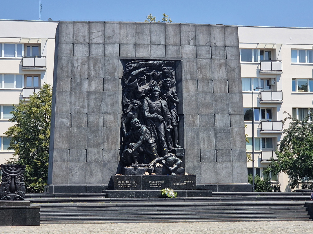 Pomnik Bohaterów Getta-华沙必去景点