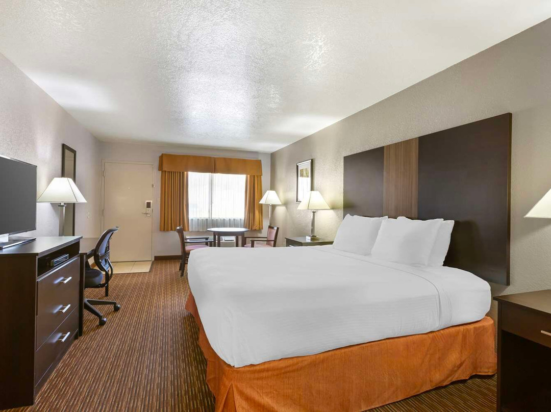 Forest Lakes酒店住宿-Best Western Sawmill Inn