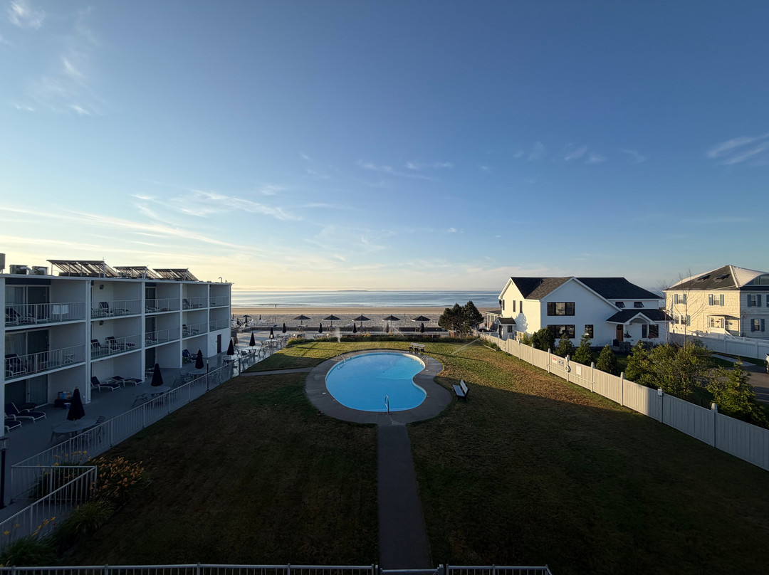 Royal Anchor Beach Resort主图