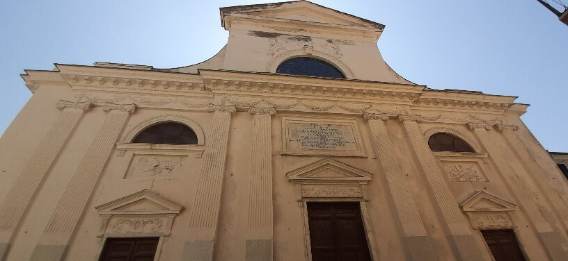 Basilica Di Santa Maria Assunta-卡莫利必去景点