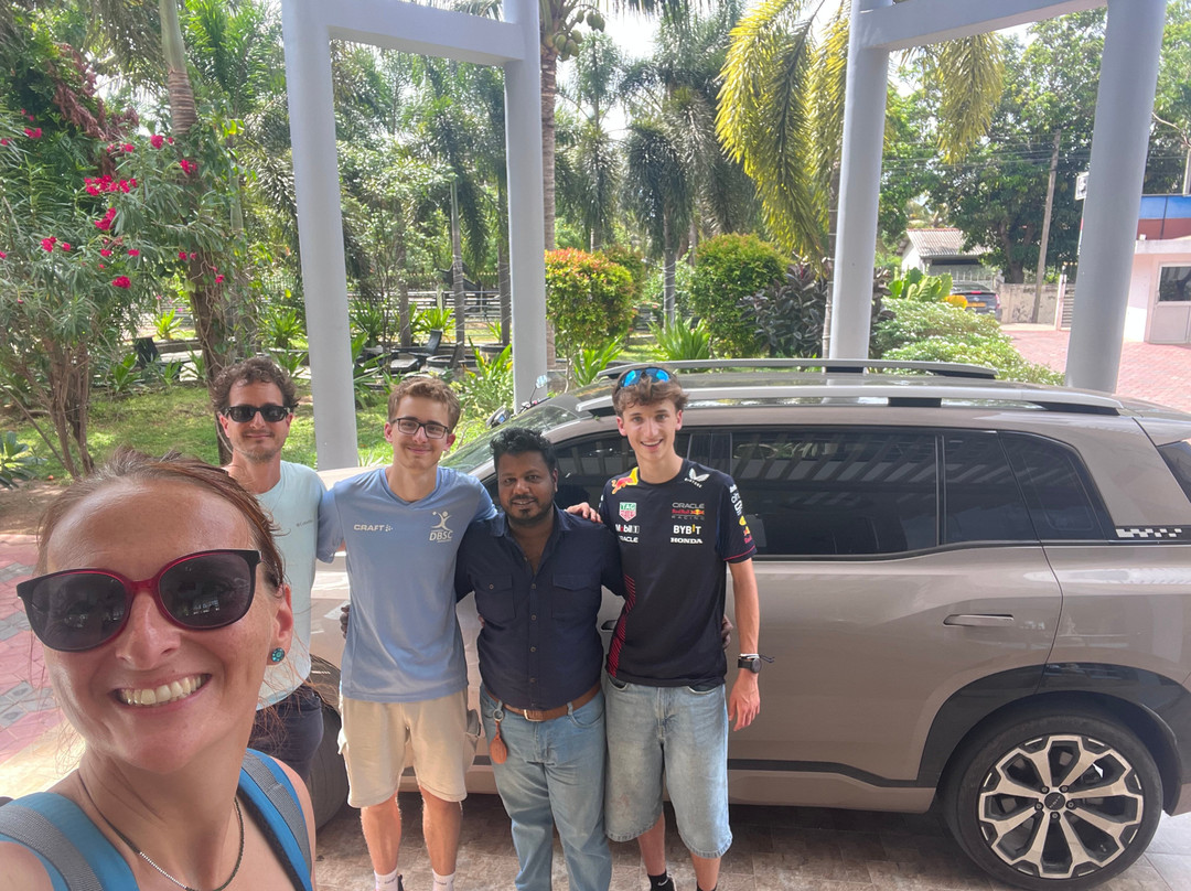 Sri Lankan Personal Drivers-科伦坡必去景点