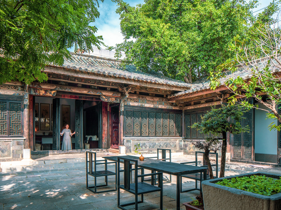 建水听紫云度假酒店